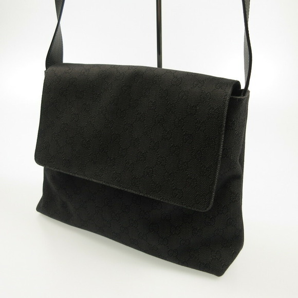 Gucci Handbags - Gucci Shoulder Bag